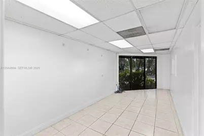 10297 NW 46th St #1A, Sunrise, FL 33351 - Photo 8