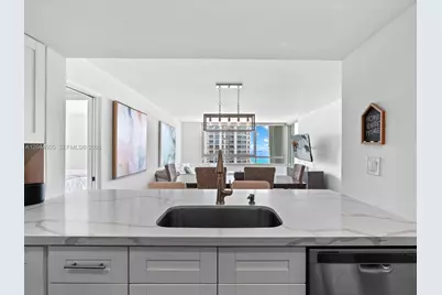 400 S Pointe Dr #1102, Miami Beach, FL 33139 - Photo 16
