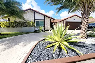6324 NW 201st Ln, Hialeah, FL 33015 - Photo 4