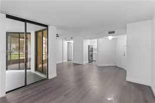 8205 SW 152nd Ave, Miami, FL 33193 - Photo 16