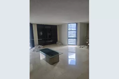 1901 Brickell Ave #B1614, Miami, FL 33129 - Photo 8