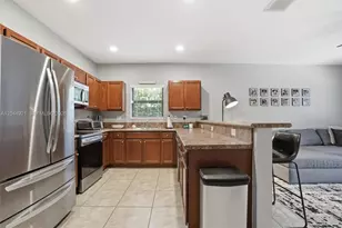 16572 SW 43rd Ln, Miami, FL 33185 - Photo 16