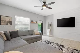 16572 SW 43rd Ln, Miami, FL 33185 - Photo 14