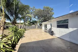 947 NE 149th St, Miami, FL 33161 - Photo 10