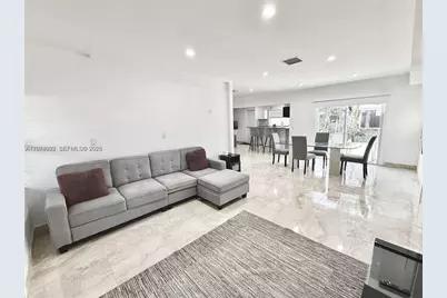 947 NE 149th St, Miami, FL 33161 - Photo 14