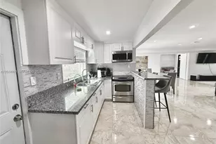 947 NE 149th St, Miami, FL 33161 - Photo 18