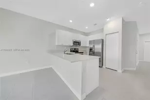 12942 NW 23rd Pl, Miami, FL 33167 - Photo 14