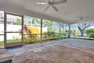 1061 NE 26th Ave, Pompano Beach, FL 33062 - Photo 8