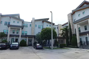10467 NW 82nd St, Doral, FL 33178 - Photo 2
