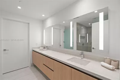 2411 Laguna Circle #2107, Miami, FL 33181 - Photo 16