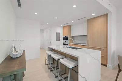 2411 Laguna Circle #2107, Miami, FL 33181 - Photo 10