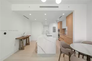 2411 Laguna Cir, Miami, FL 33181 - Photo 12