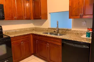 731 N Pine Island Rd, Plantation, FL 33324 - Photo 10