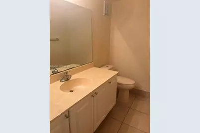 731 N Pine Island Rd #305, Plantation, FL 33324 - Photo 14