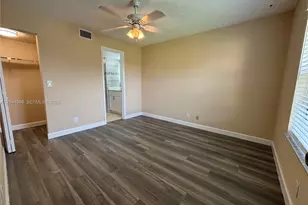 21909 Lake Forest Cir, Boca Raton, FL 33433 - Photo 6