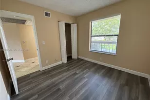 21909 Lake Forest Cir, Boca Raton, FL 33433 - Photo 12