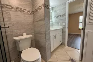 21909 Lake Forest Cir, Boca Raton, FL 33433 - Photo 16