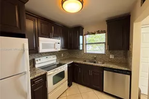 21909 Lake Forest Cir, Boca Raton, FL 33433 - Photo 1