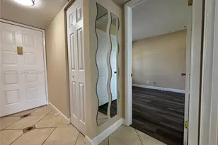 21909 Lake Forest Cir, Boca Raton, FL 33433 - Photo 8