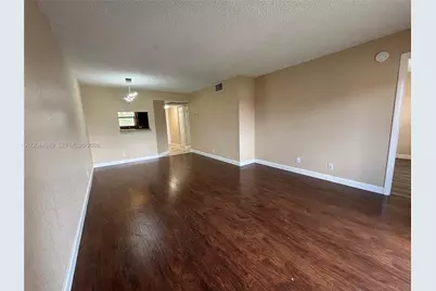 21909 Lake Forest Cir #205, Boca Raton, FL 33433 - Photo 6