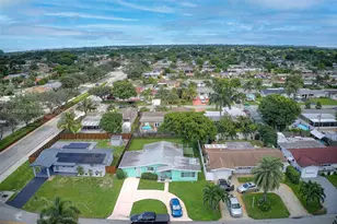 8891 NW 11th St, Pembroke Pines, FL 33024 - Photo 14