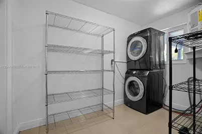 8891 NW 11th St, Pembroke Pines, FL 33024 - Photo 8