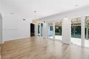 7220 SW 53rd Ct, Miami, FL 33143 - Photo 8
