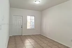 6972 NW 179th St, Hialeah, FL 33015 - Photo 2