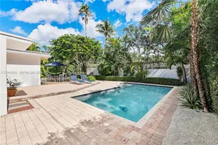 301 Hampton Ln, Key Biscayne, FL 33149 - Photo 8