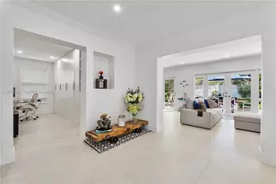 301 Hampton Ln, Key Biscayne, FL 33149 - Photo 14