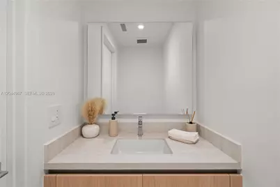 2411 Laguna Circle #1207, Miami, FL 33181 - Photo 22