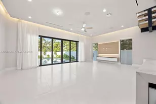 1135 NE 11th Ave, Fort Lauderdale, FL 33304 - Photo 12