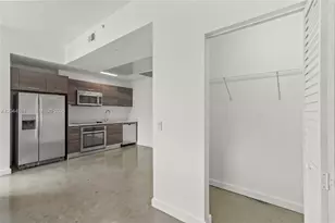 151 SE 1st St, Miami, FL 33131 - Photo 12