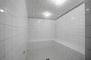 151 SE 1st St, Miami, FL 33131 - Photo 22