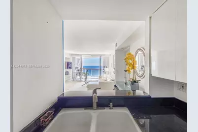 6767 Collins Ave #1608, Miami Beach, FL 33141 - Photo 14