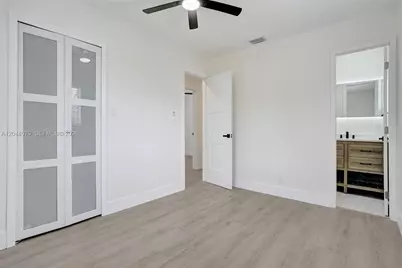 211 SW 64th Ave, Pembroke Pines, FL 33023 - Photo 12