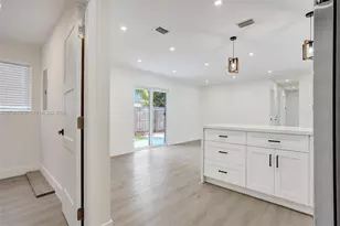 211 SW 64th Ave, Pembroke Pines, FL 33023 - Photo 10