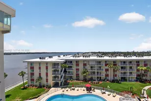 2711 N Halifax Ave, Daytona, FL 32118 - Photo 1