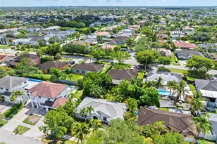 18061 SW 152nd Ct, Miami, FL 33187 - Photo 34