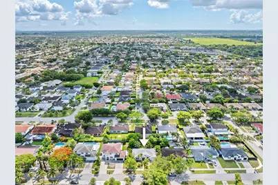 18061 SW 152nd Ct, Miami, FL 33187 - Photo 28