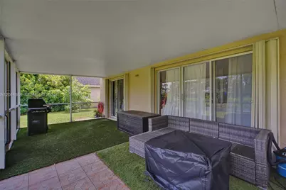 19473 NW 24th Pl, Pembroke Pines, FL 33029 - Photo 30