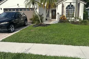1971 Oak Berry Cir, Wellington, FL 33414 - Photo 2