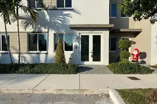 10317 NW 66th St, Doral, FL 33178 - Photo 2