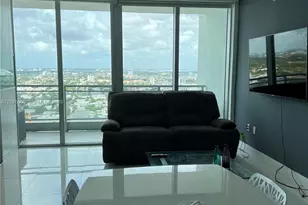 92 SW 3rd St, Miami, FL 33130 - Photo 2