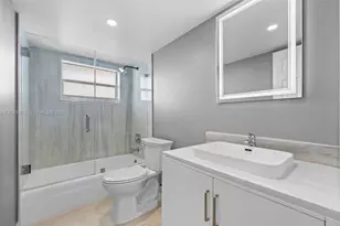 4000 NE 169th St, North Miami Beach, FL 33160 - Photo 10
