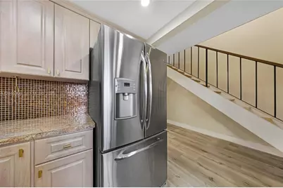 20 NW 87th Ave #A208, Miami, FL 33172 - Photo 6