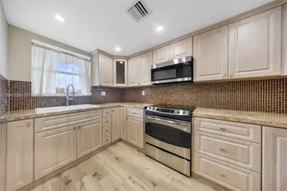 20 NW 87th Ave #A208, Miami, FL 33172 - Photo 2