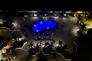 100 Bayview Dr, Sunny Isles Beach, FL 33160 - Photo 24