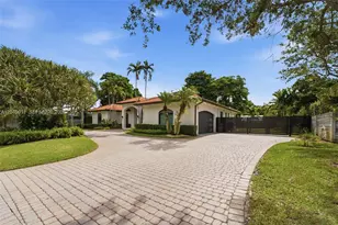 16615 SW 82nd Ct, Palmetto Bay, FL 33157 - Photo 2