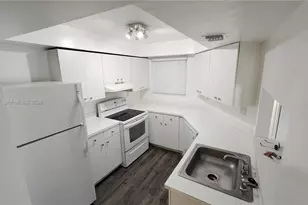8305 SW 152nd Ave, Miami, FL 33193 - Photo 4